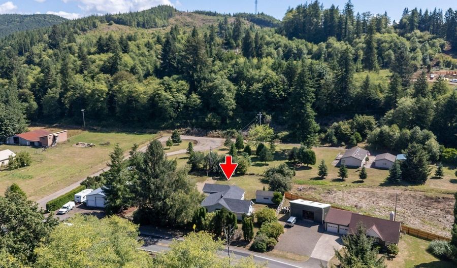 24005 HIGHWAY 101, Beaver, OR 97108 - 3 Beds, 1 Bath