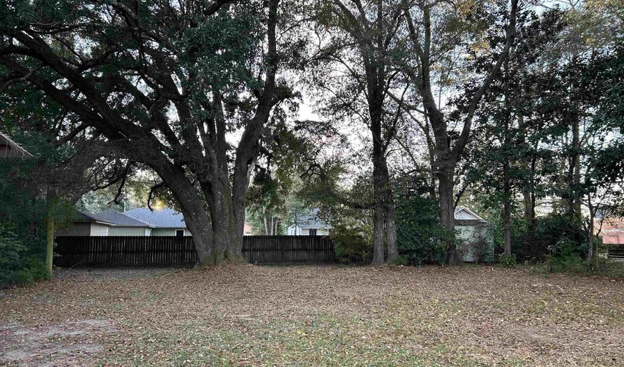 1105 N Hoyle Ave, Bay Minette, AL 36507 - 2 Beds, 1 Bath