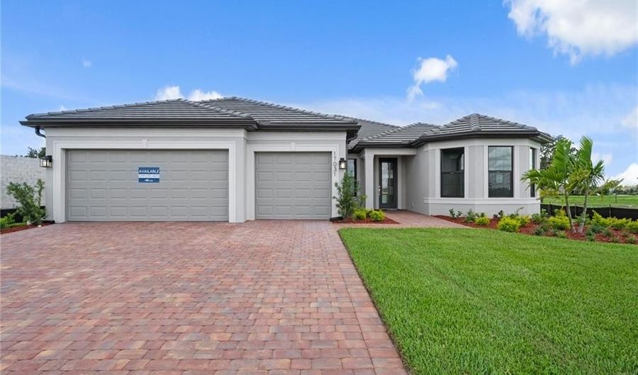 17031 Bishop, Alva, FL 33920 - 3 Beds, 3 Bath