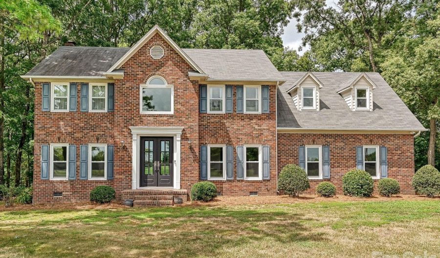 34272 Mabry Rd, Albemarle, NC 28001 - 3 Beds, 3 Bath