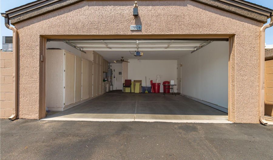 19939 N GREENVIEW Dr, Sun City West, AZ 85375 - 2 Beds, 2 Bath