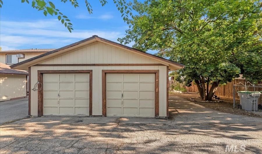 6738 W Westwood Ln, Boise, ID 83704 - 2 Beds, 1 Bath