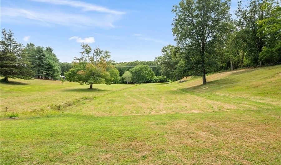 245 W Wrentham Rd, Cumberland, RI 02864 - 3 Beds, 2 Bath