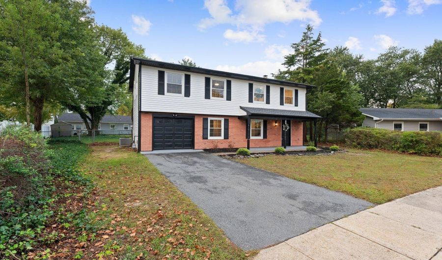 23 Pomona Dr, Barnegat, NJ 08005 - 5 Beds, 2 Bath
