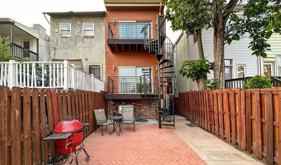 122 BRYANT St NW 1, Washington, DC 20001 - 2 Beds, 3 Bath