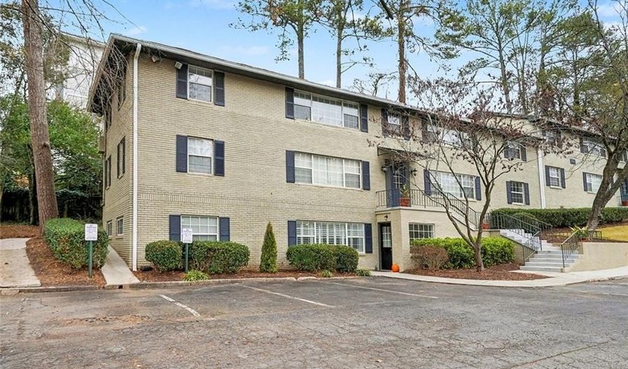 1647 Briarcliff Rd NE 8, Atlanta, GA 30306 - 2 Beds, 1 Bath