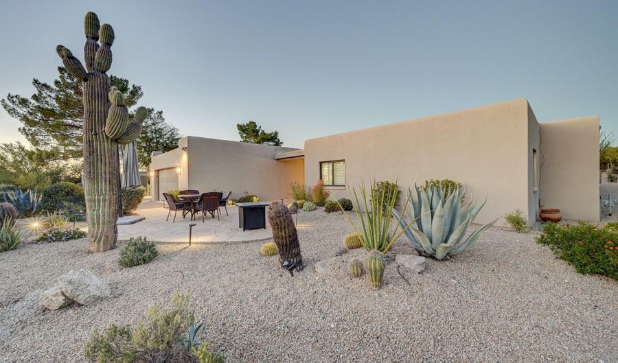 1820 Eagle Claw Dr, Carefree, AZ 85377 - 3 Beds, 2 Bath