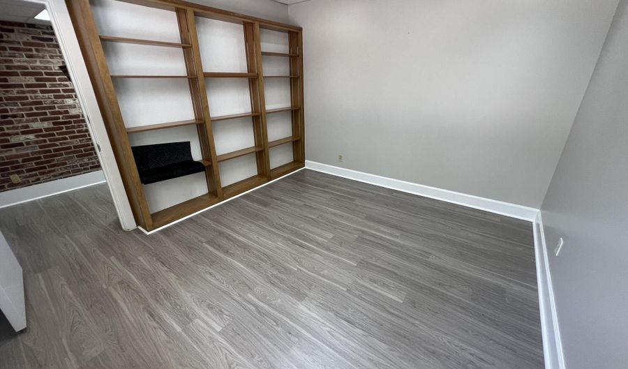 139 Waterloo St SW Office 4, Aiken, SC 29801 - 0 Beds, 1 Bath