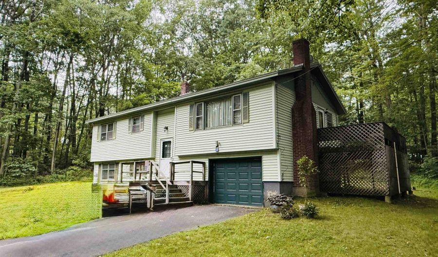 77 Griswold Dr, Rockingham, VT 05101 - 3 Beds, 1 Bath