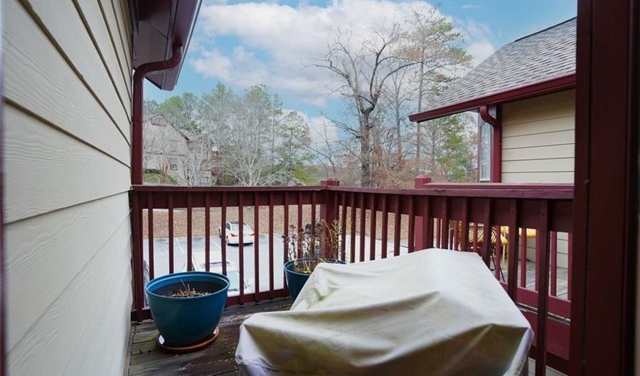 905 WENTWORTH Ct, Alpharetta, GA 30022 - 2 Beds, 2 Bath