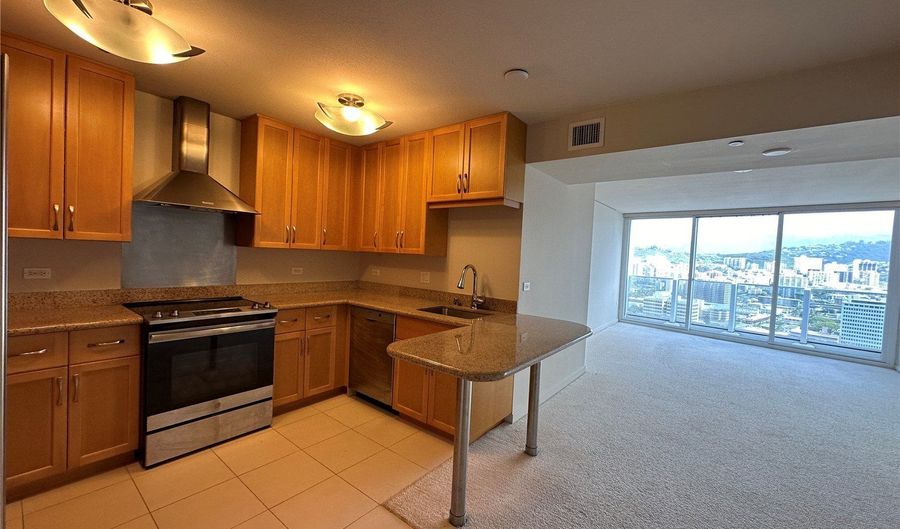 1296 Kapiolani Blvd Ii3002, Honolulu, HI 96814 - 2 Beds, 2 Bath