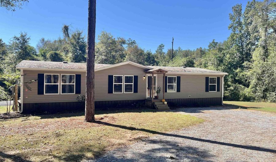 750 South Rd, Atmore, AL 36502 - 4 Beds, 2 Bath