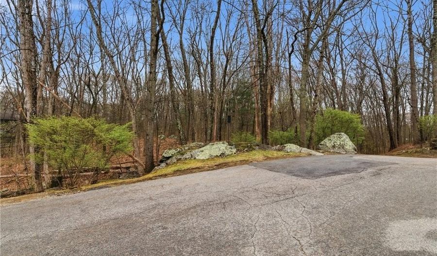 7 Wake Robin Rd 1604, Lincoln, RI 02865 - 2 Beds, 2 Bath