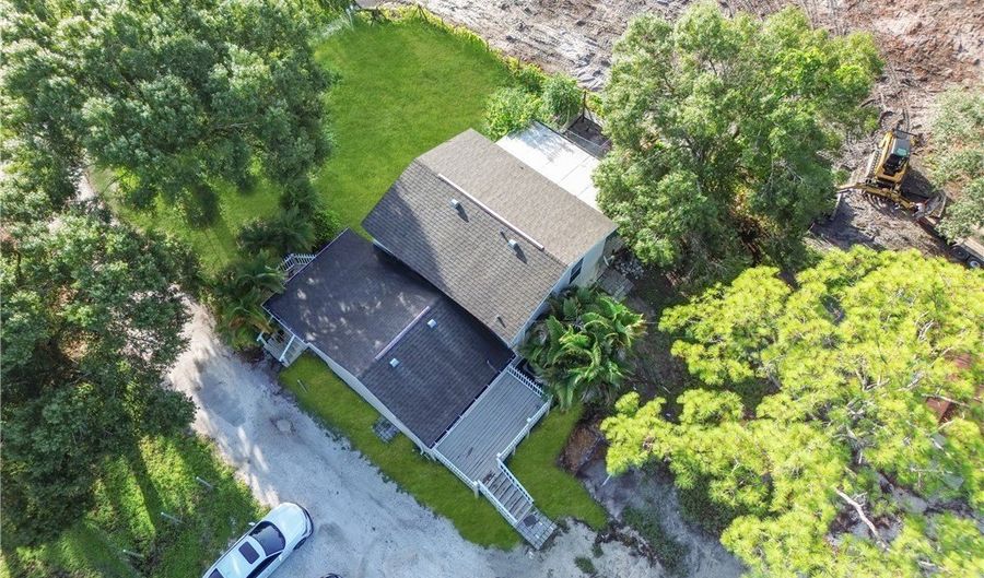 2313 Hamilton Ave, Alva, FL 33920 - 3 Beds, 2 Bath