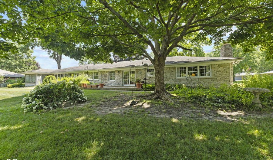 618 Mellowood Dr, Indianapolis, IN 46217 - 4 Beds, 3 Bath