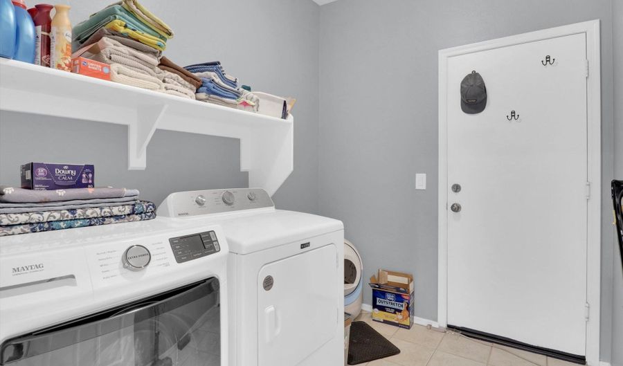 41404 N YORKTOWN Ct, Anthem, AZ 85086 - 3 Beds, 2 Bath