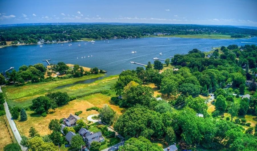74 ADAMS POINT Rd, Barrington, RI 02806 - 4 Beds, 2 Bath