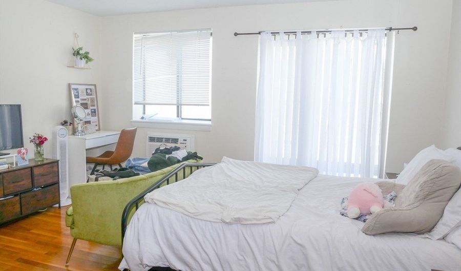 1039 Commonwealth Ave 33, Boston, MA 02215 - 0 Beds, 1 Bath