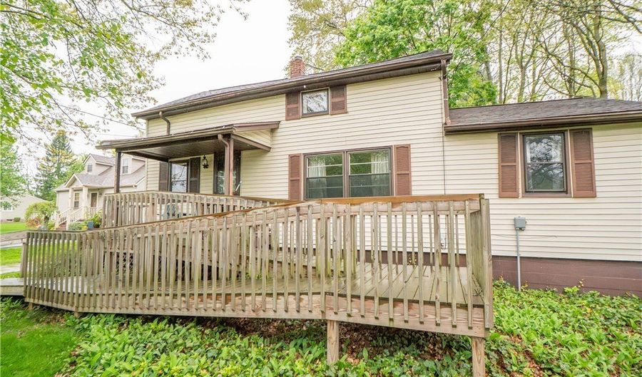 2909 Sanitarium Rd, Akron, OH 44312 - 2 Beds, 1 Bath