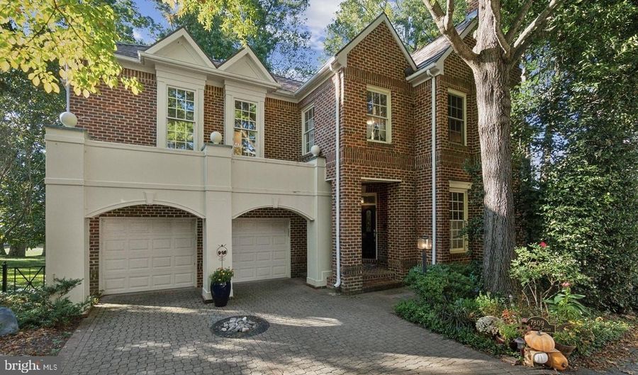 7809 FOX GATE Ct, Bethesda, MD 20817 - 5 Beds, 4 Bath