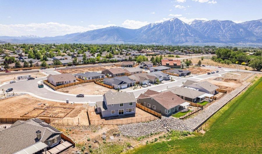 585 Sage Grouse Loop, Gardnerville, NV 89460 - 4 Beds, 3 Bath