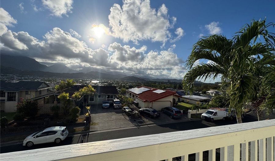 1198 Kupau St, Kailua, HI 96734 - 5 Beds, 5 Bath