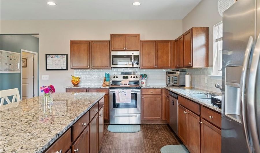 22 Starling Ct, Adairsville, GA 30103 - 4 Beds, 3 Bath