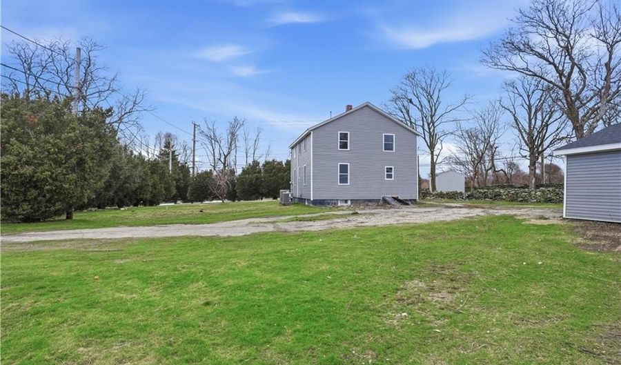 188 Greene Ln, Middletown, RI 02842 - 4 Beds, 2 Bath