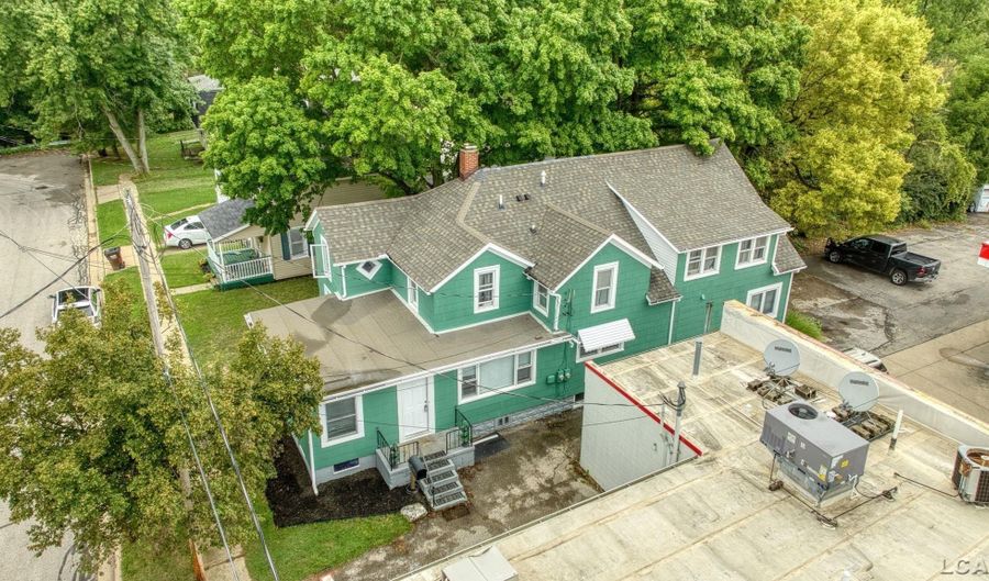 110 W Albert, Adrian, MI 49221 - 8 Beds, 4 Bath