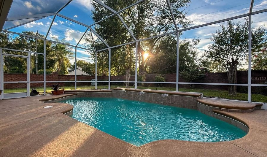 9800 MONTCLAIR Cir, Apopka, FL 32703 - 4 Beds, 3 Bath