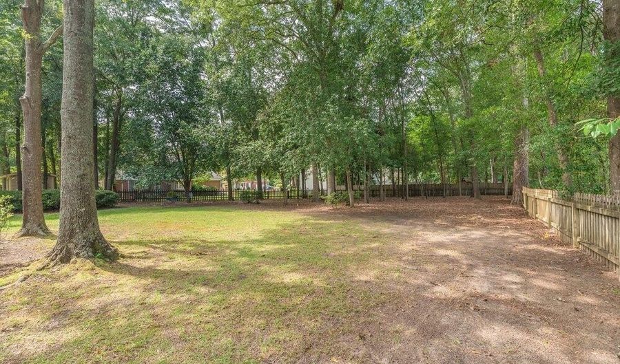 106 Woodbridge Dr, Aiken, SC 29801 - 3 Beds, 3 Bath