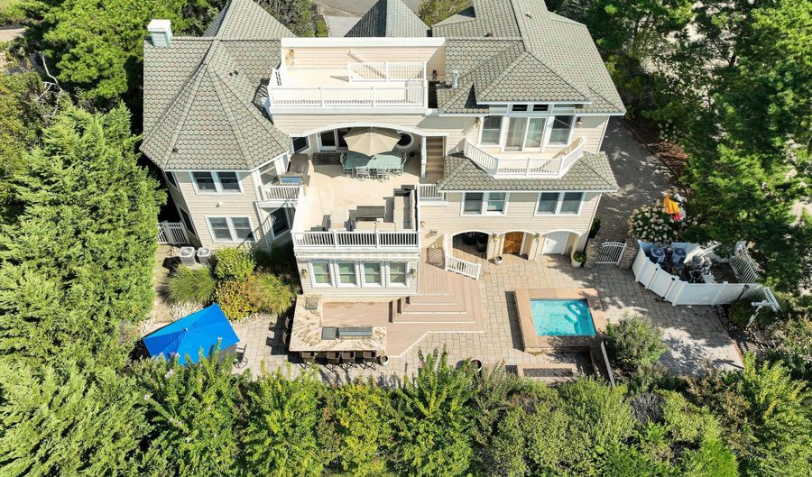 420 Nelson Ave, Beach Haven, NJ 08008 - 6 Beds, 4 Bath