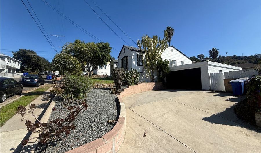 7865 Quince St, La Mesa, CA 91941 - 3 Beds, 2 Bath