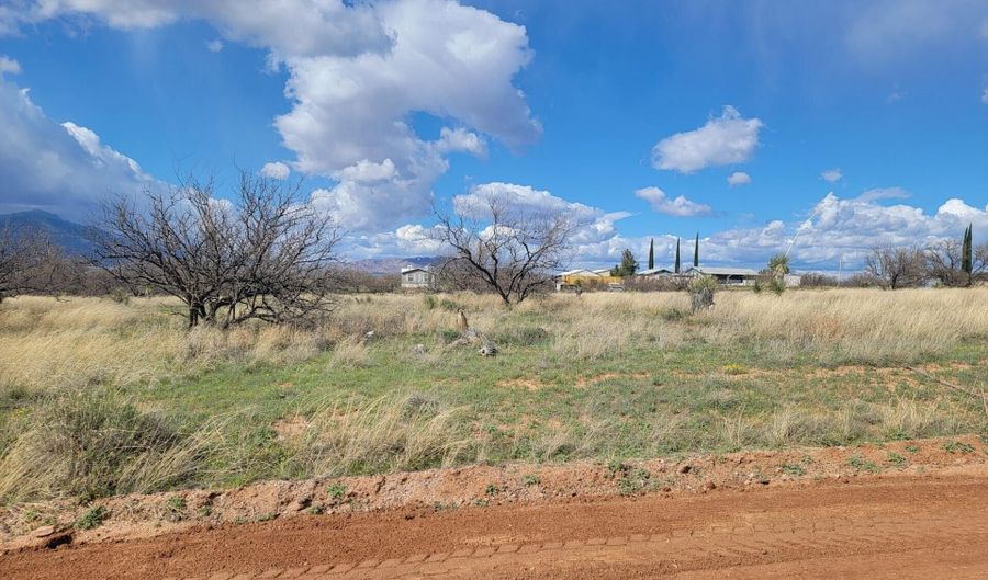 Lot 10 J-Six Ranchettes 10, Benson, AZ 85602 - 0 Beds, 0 Bath