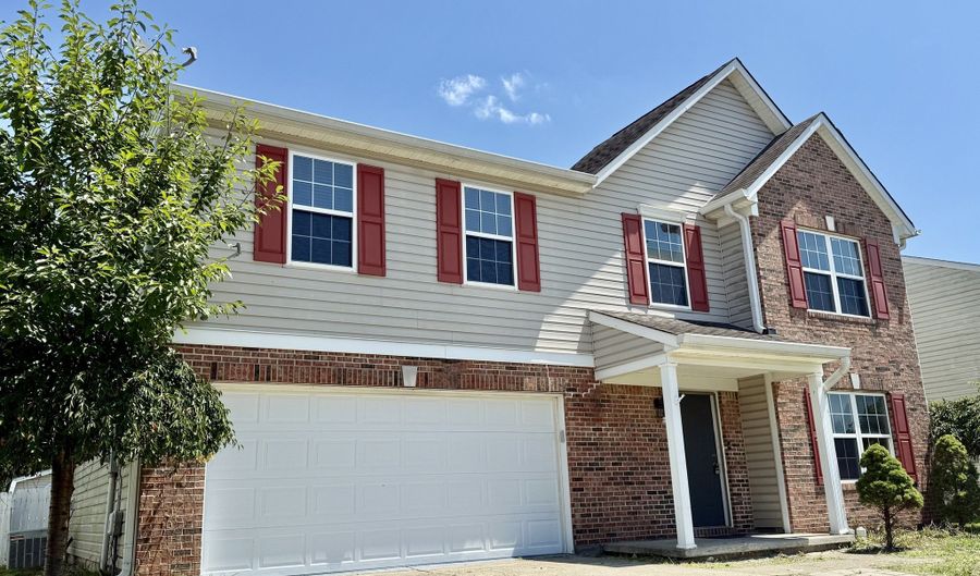 6903 Governors Pointe Blvd, Indianapolis, IN 46217 - 4 Beds, 3 Bath