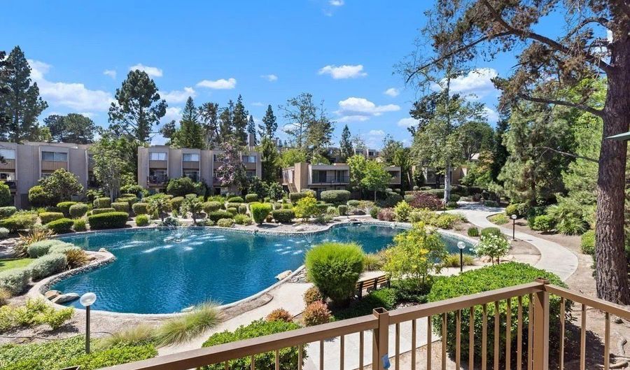 5700 Baltimore Dr 153, La Mesa, CA 91942 - 2 Beds, 3 Bath