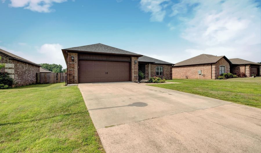 68 Smarty Jones Cir, Austin, AR 72007 - 4 Beds, 2 Bath