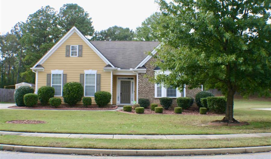 200 Carnegie, Byron, GA 31008 - 3 Beds, 2 Bath