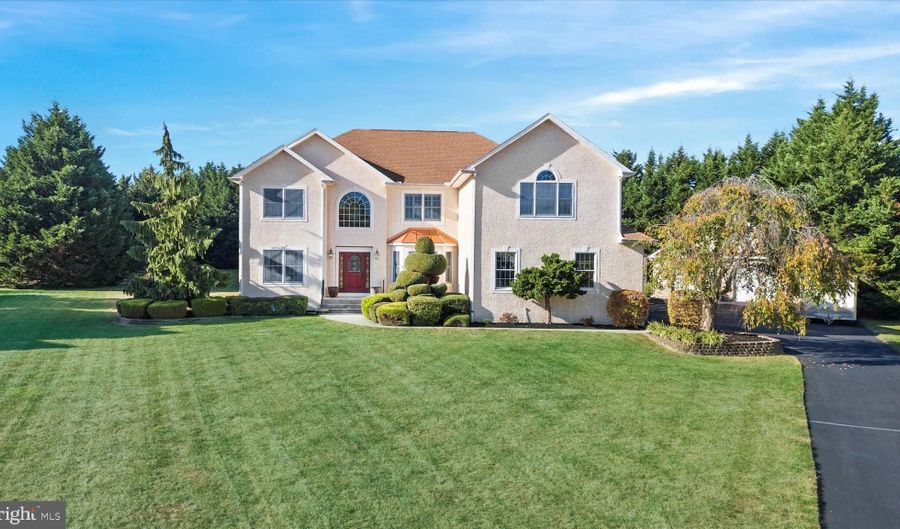 222 SILVER BIRCH Ln, Bear, DE 19701 - 4 Beds, 4 Bath