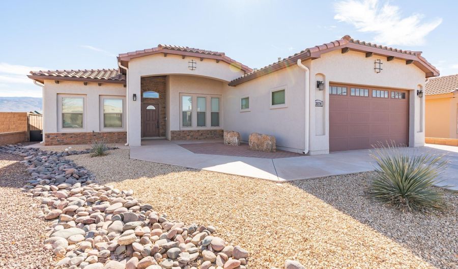 3574 Red Arroyo Dr, Alamogordo, NM 88310 - 4 Beds, 2 Bath