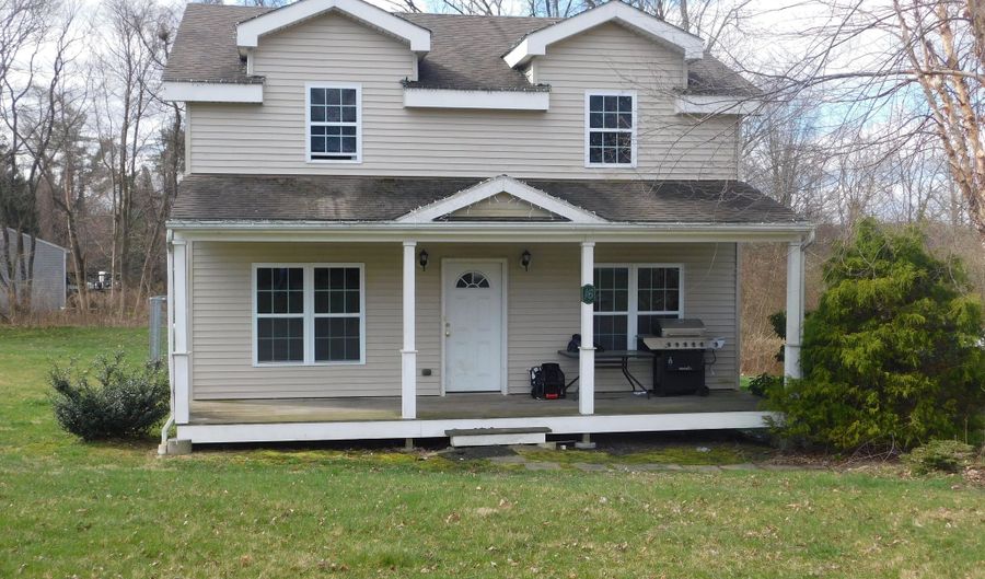 16 Bayberry Ln, Danbury, CT 06811 - 3 Beds, 2 Bath