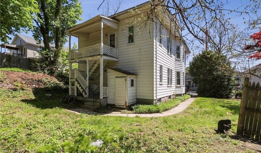 19 5th St, Ansonia, CT 06401 - 5 Beds, 3 Bath