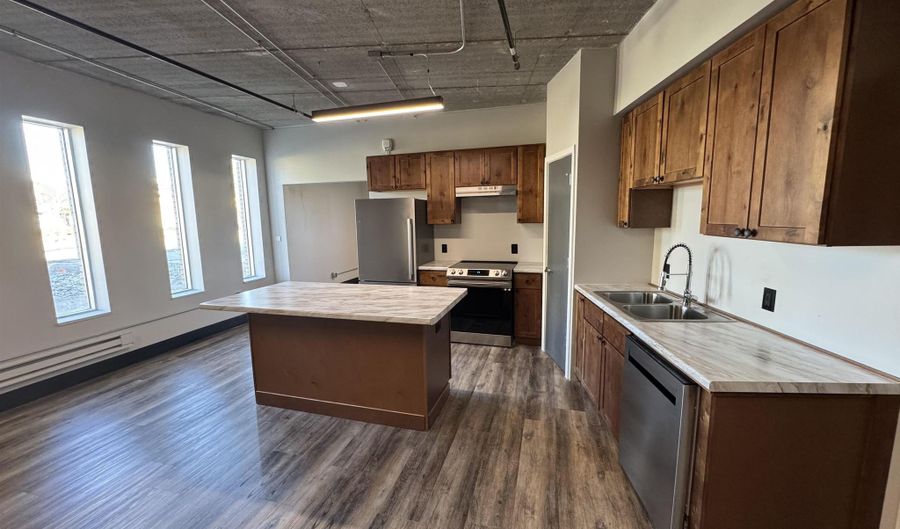 217 S Badger Ave, Appleton, WI 54914 - 1 Beds, 1 Bath