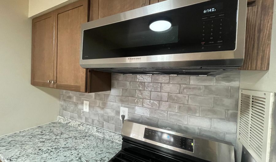 4410 BRIARWOOD Ct N 47, Annandale, VA 22003 - 2 Beds, 1 Bath