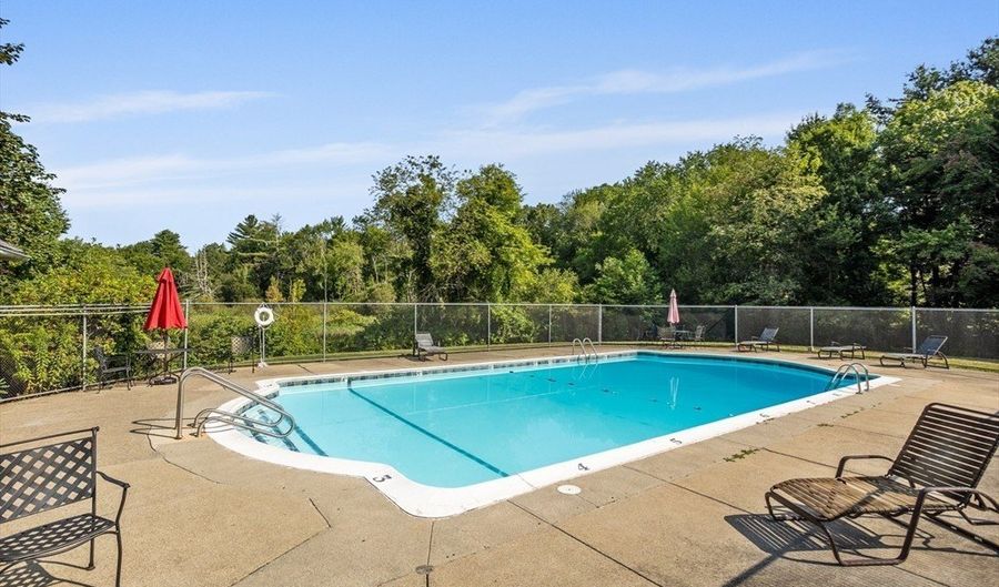 407 Great Rd 9, Acton, MA 01720 - 2 Beds, 2 Bath