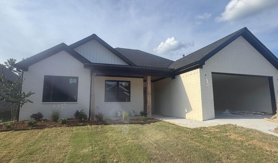 3892 SPENCER CROSSING Dr, Benton, AR 72019 - 4 Beds, 2 Bath