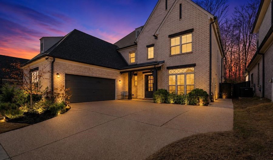5571 HAYES CREST Cir, Arlington, TN 38002 - 4 Beds, 3 Bath