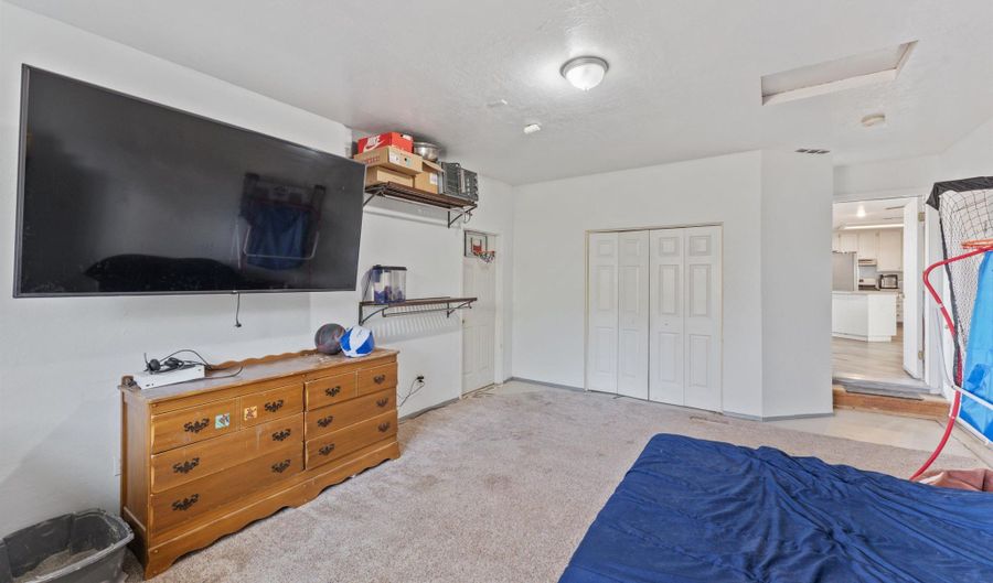 5400 Bottom Rd, Fallon, NV 89406 - 3 Beds, 2 Bath