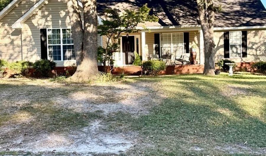 1302 Majestic Ave, Bainbridge, GA 39817 - 3 Beds, 2 Bath