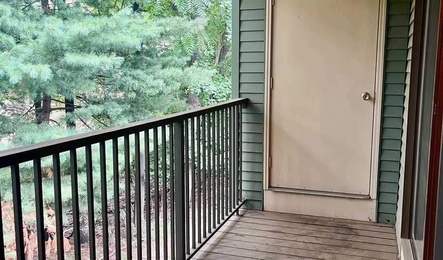 226 Perth Hill Ct, Aberdeen, NJ 07747 - 2 Beds, 1 Bath